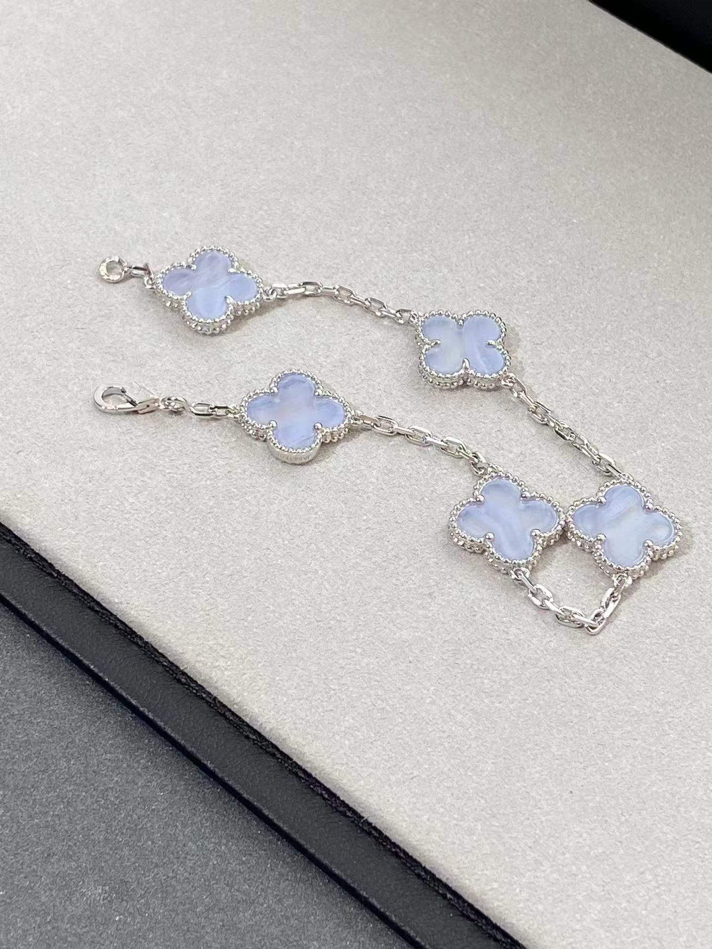 VCA Blue Chalcedony Vintage Alhambra Bracelet 5 Motifs - Original Replica Club