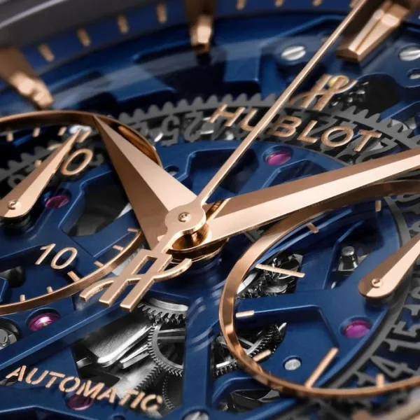 Hublot Classic Fusion Men Automatic Blue Rubber Watch 525.OX.5180.RX.ORL21