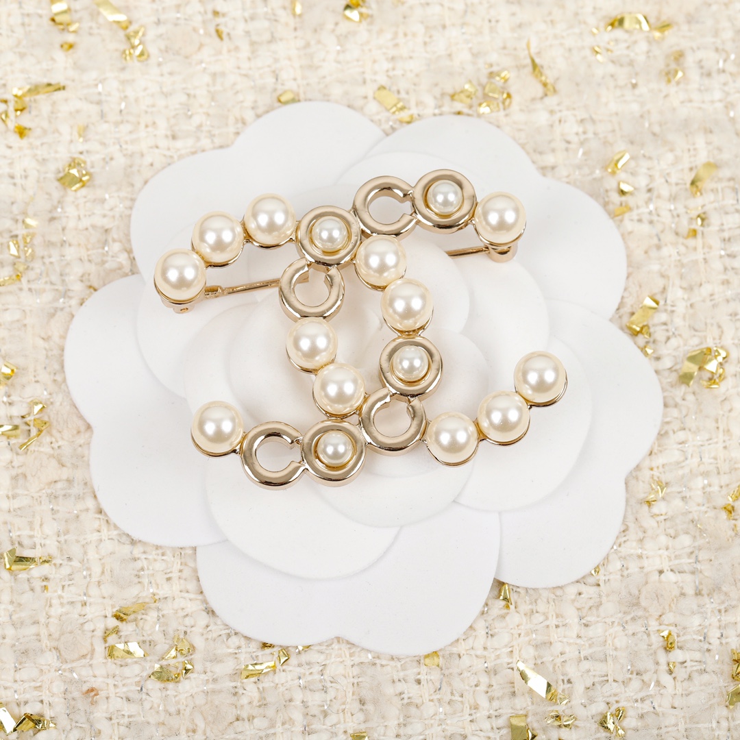 Chanel Faux Pearl CC Brooch - Original Replica Club