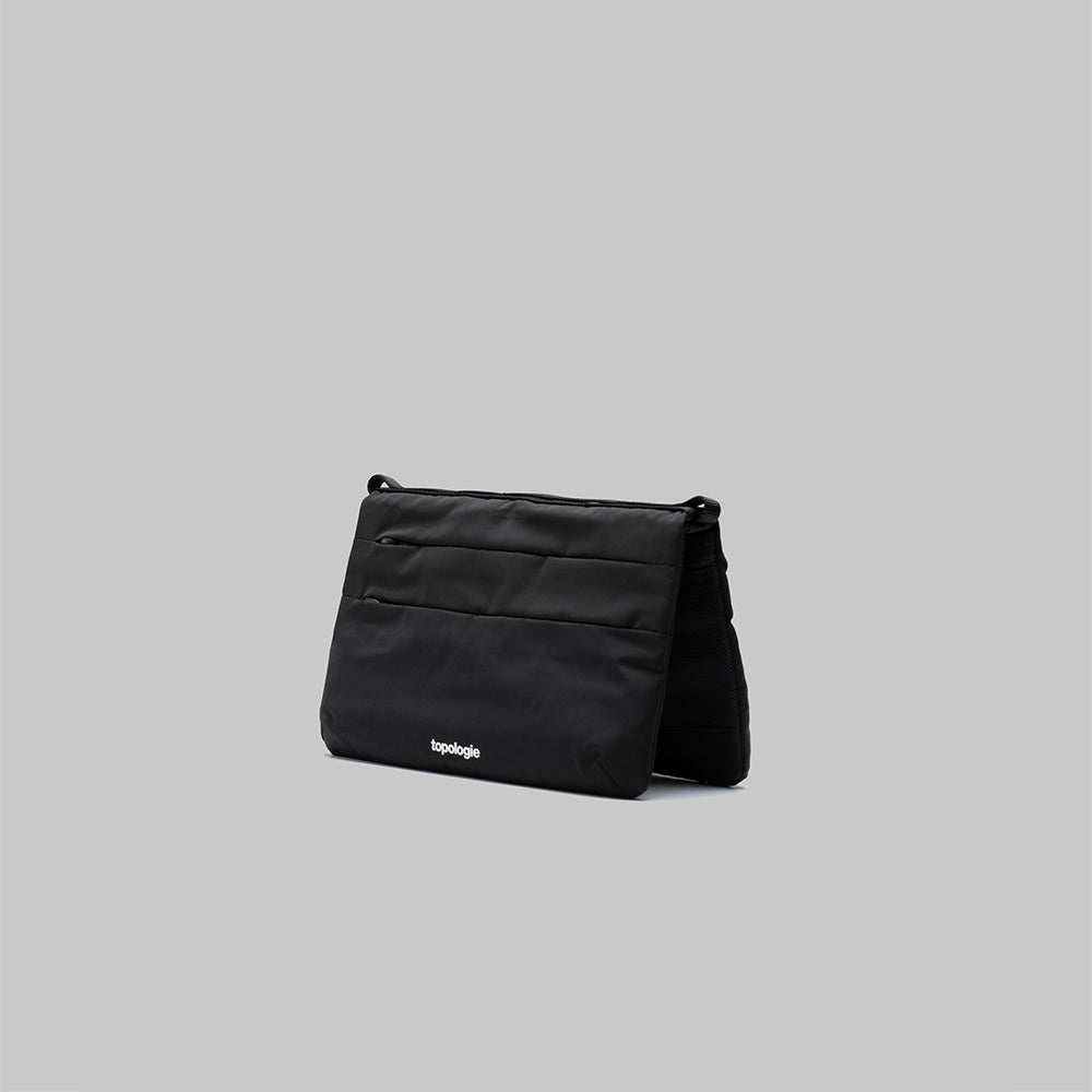Topologie - Sacoche Plate - Noir Tech Sateen