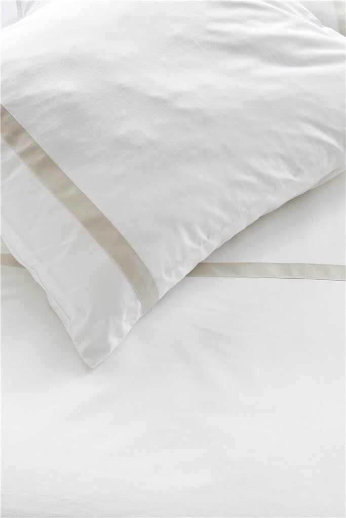 Walra - Dekbedovertrek Timeless Chic - 240x220 - Wit