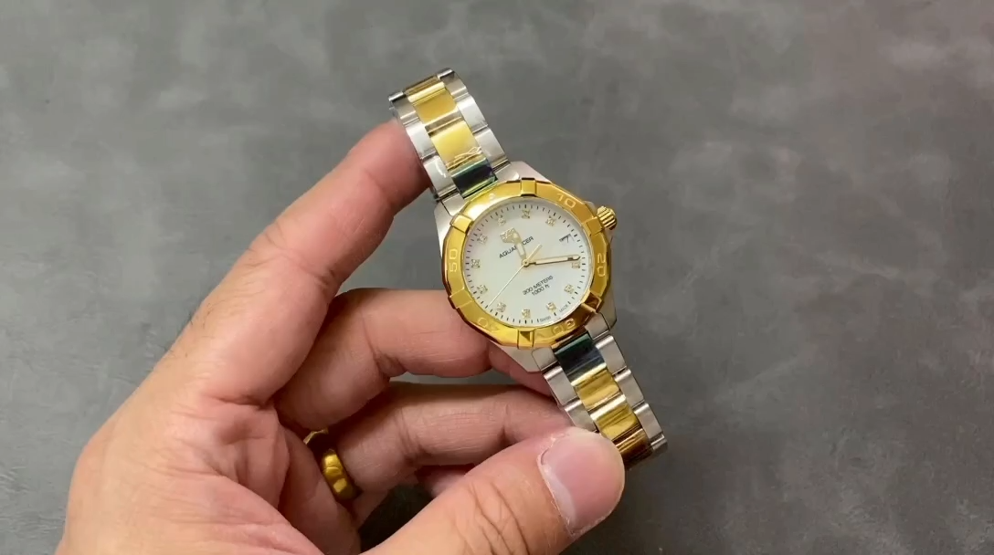 Tag Heuer Aquaracer WBD1322.BB0320 Quartz Ladies 32mm