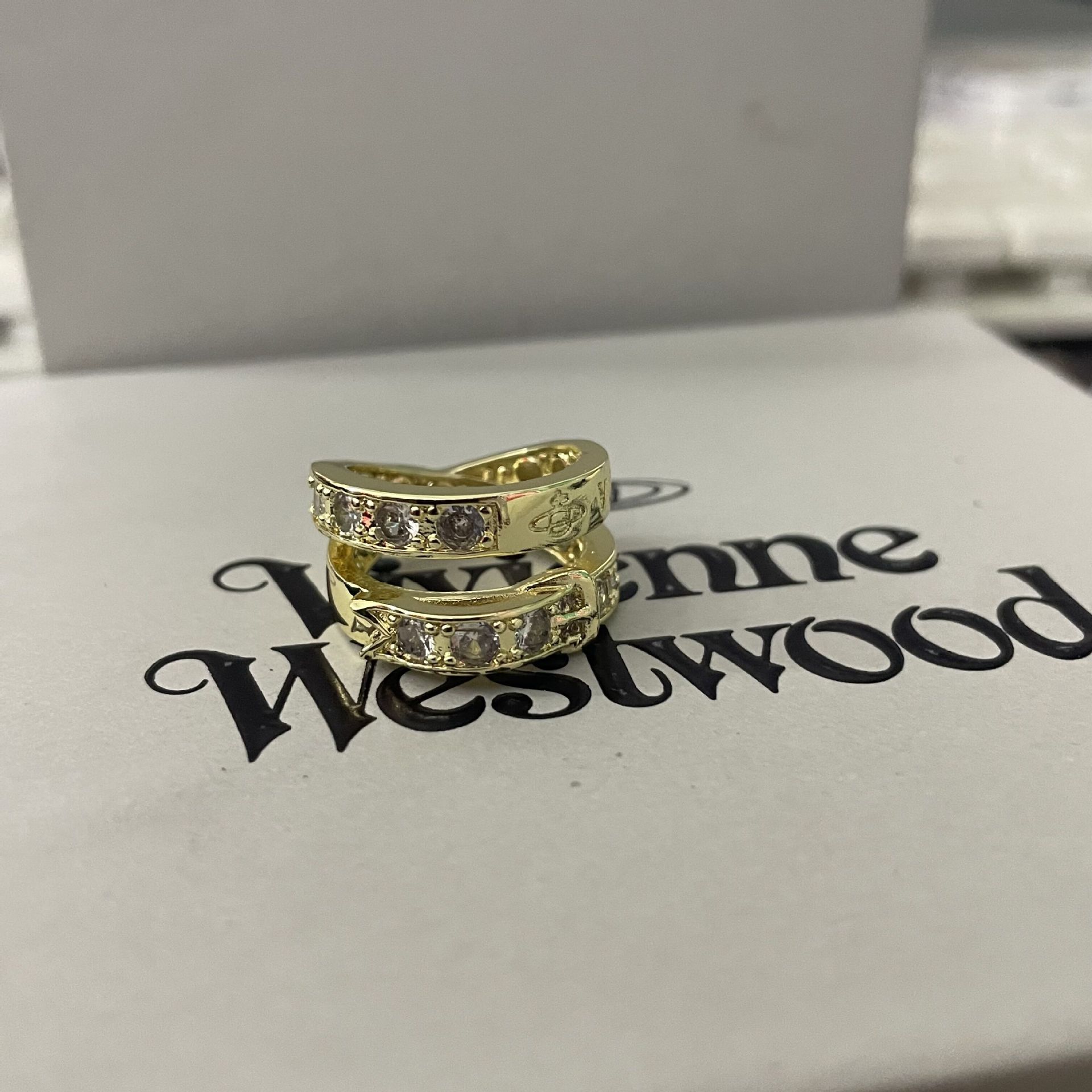 Vivienne Westwood Unisex Style Belt Saturn Couple Ring - Original Replica Club