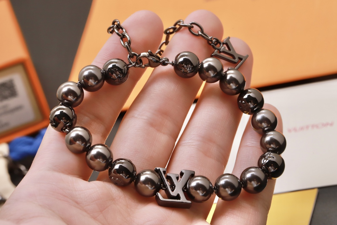 Louis Vuitton Black Beads Bracelet Men - Original Replica Club