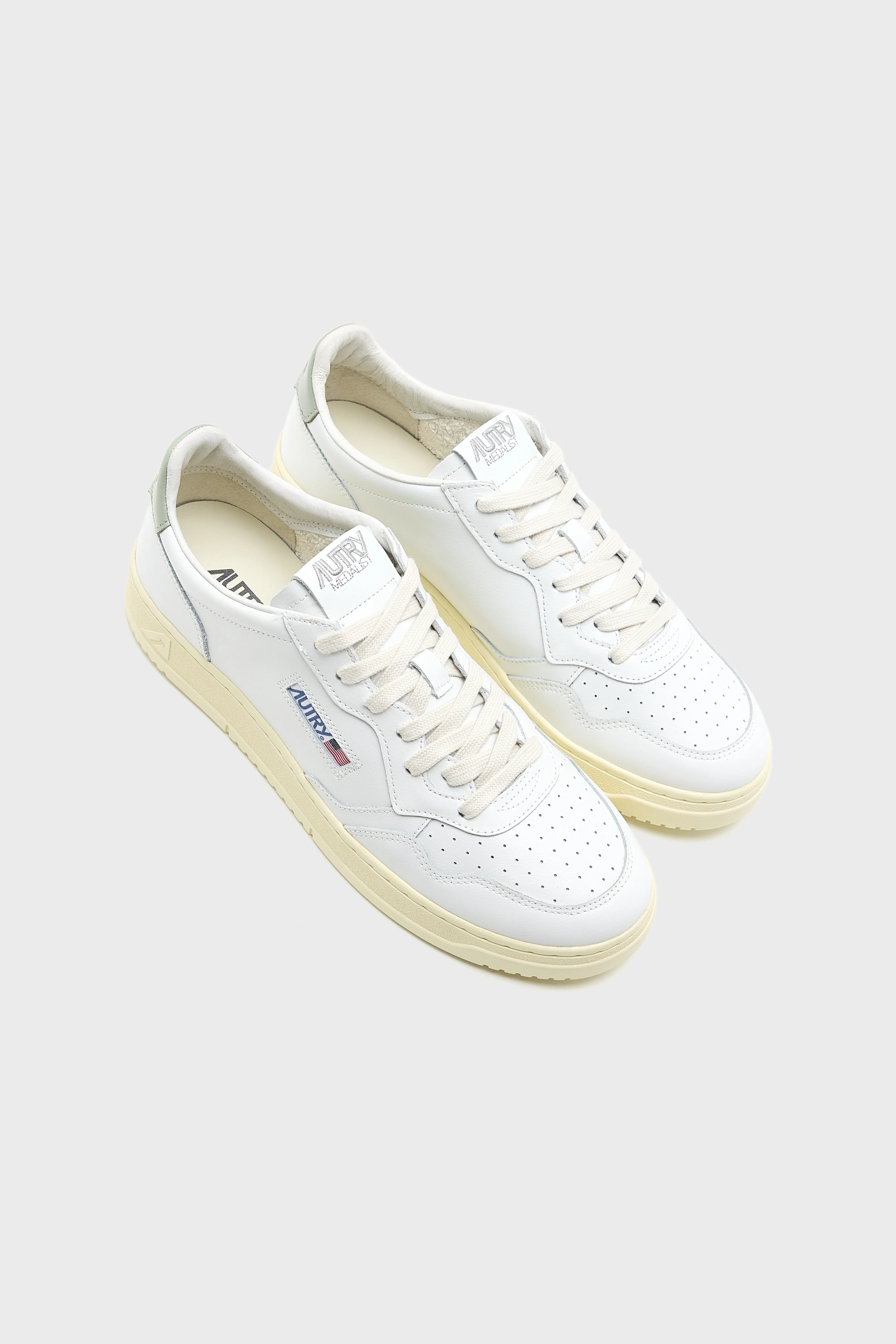 Bellerose Medalist Low for Men  (261 / M / GRASS)