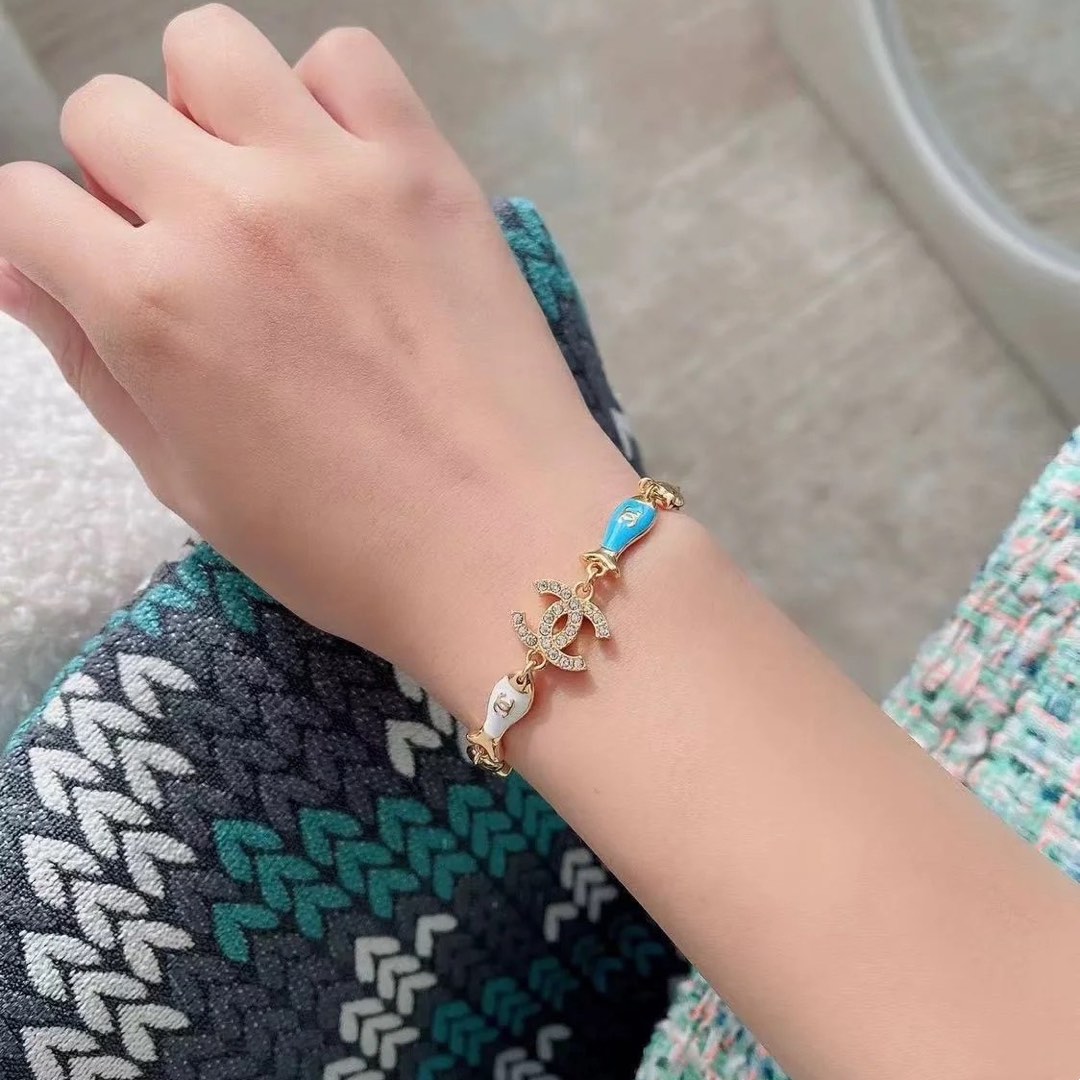 Chanel Color-Blocked White Blue Fish Bracelet - Original Replica Club