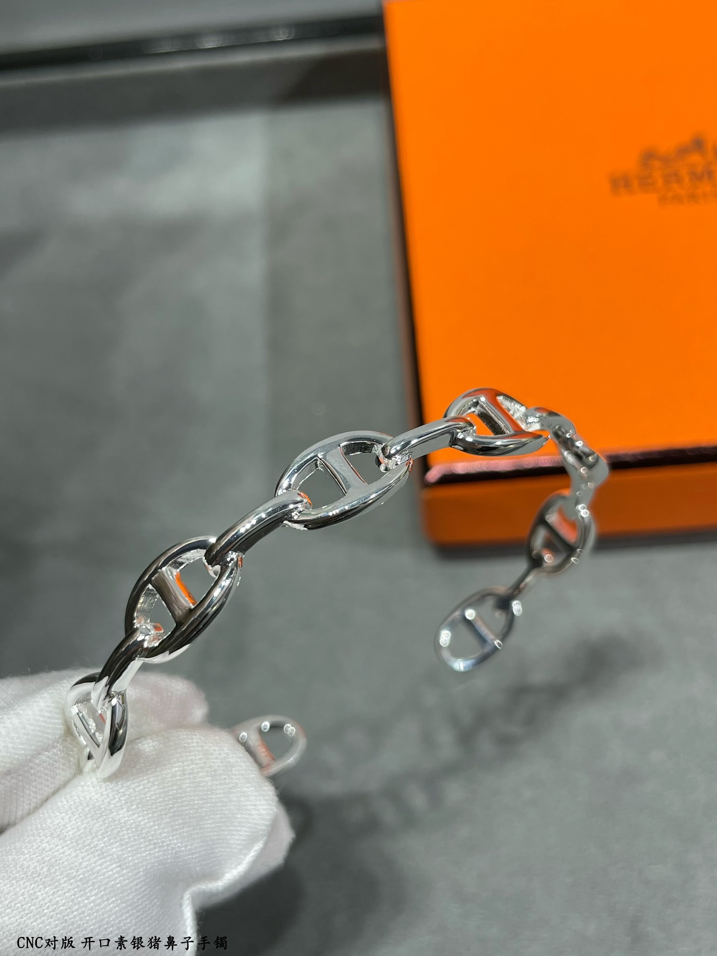Hermes Plain Surface Pig Nose Bangle Bracelet - Original Replica Club