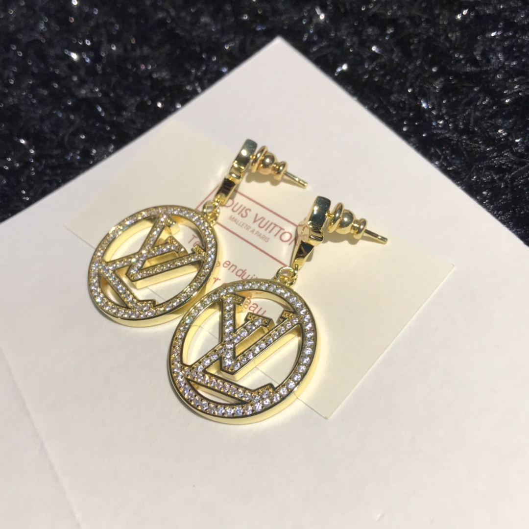 Louis Vuitton Letter Round Dangle Earrings - Original Replica Club