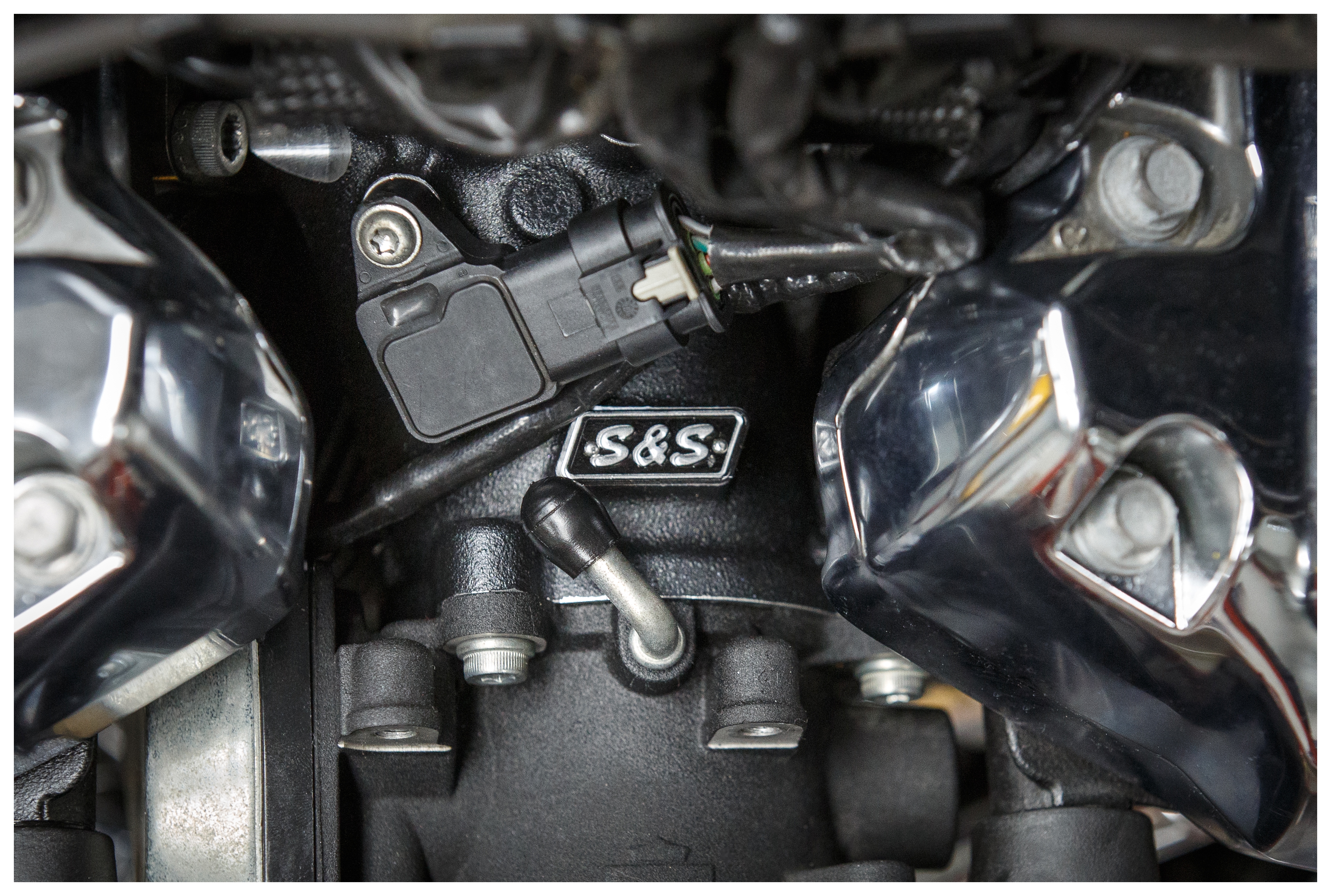 SportsBikeShop S&S Cycle Premium 55mm CNC Ported Manifold For Harley Milwaukee-Eight 2017-2025