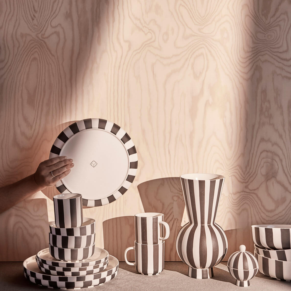 OYOY Living Toppu Vaas Ø 8 cm - Zwart / Wit