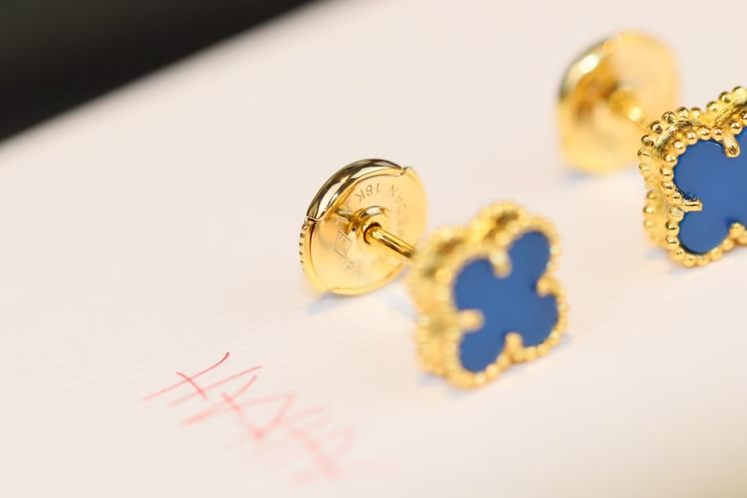 VCA Earstuds Earring - Mini - Original Replica Club