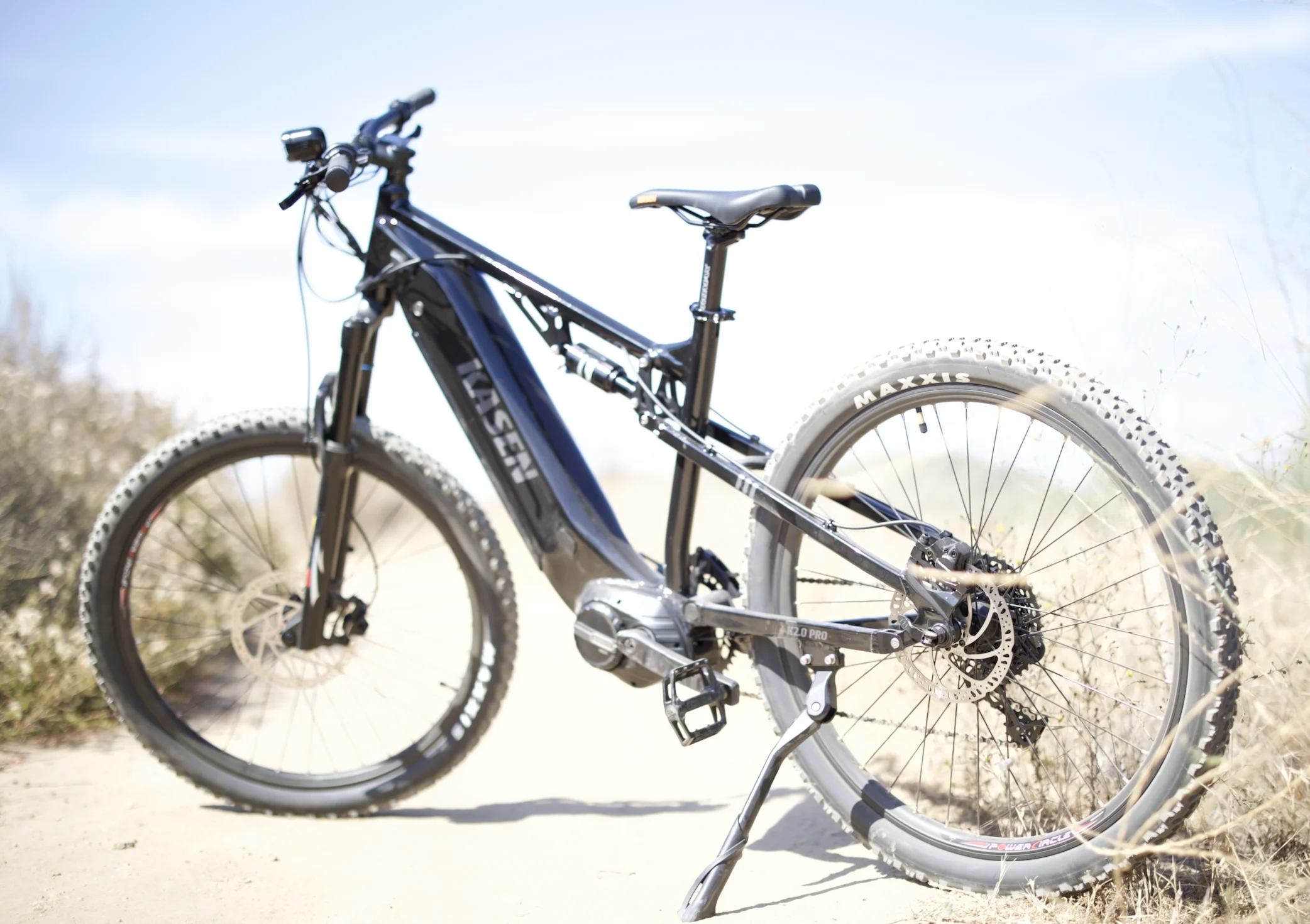Kasen Electric Mountain Bike Mid-driven 500w 48v 15ah Full Suspension Throttle and Pedal Assist - Image 7