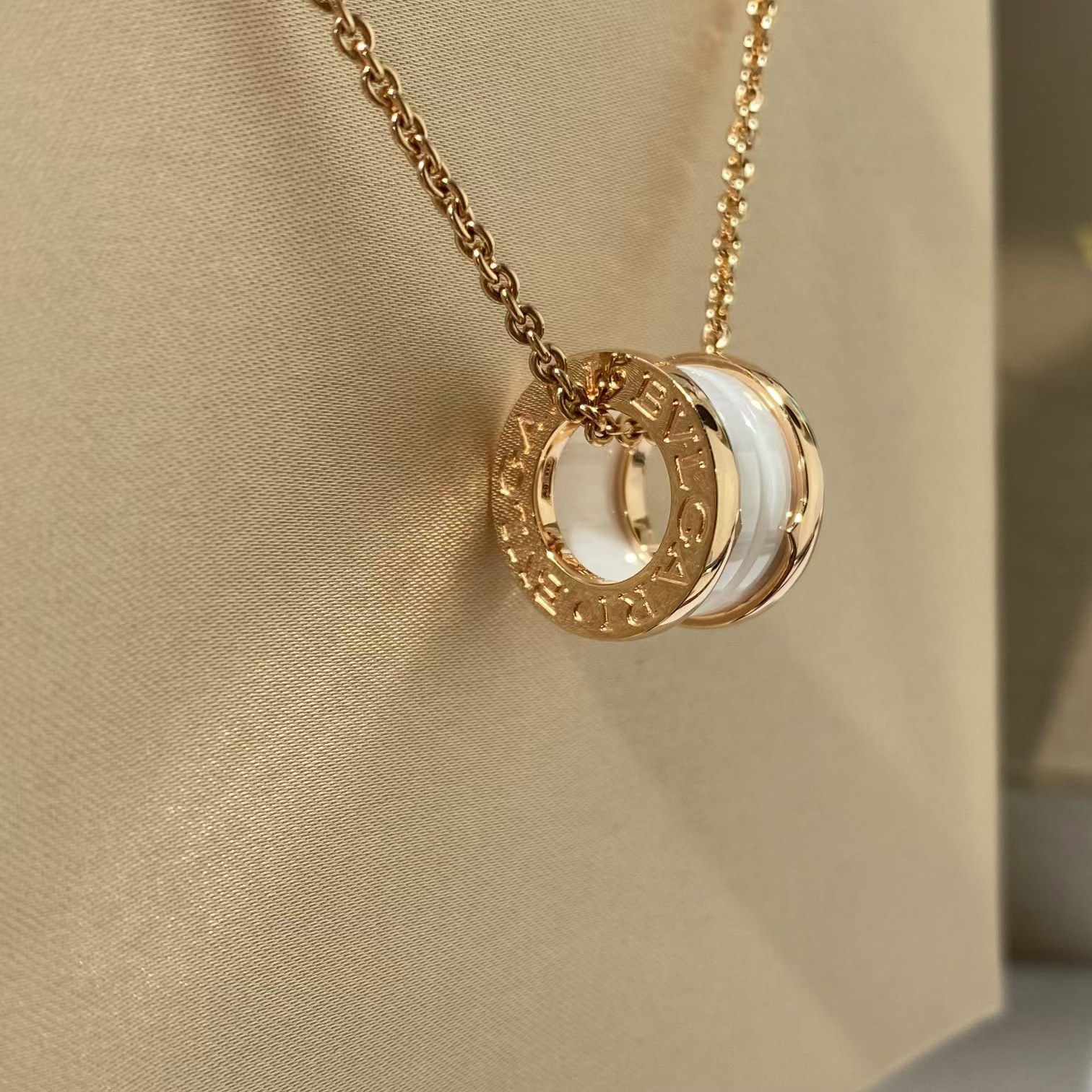 Bvlgari B.zero1 Necklace - Ceramic - Original Replica Club