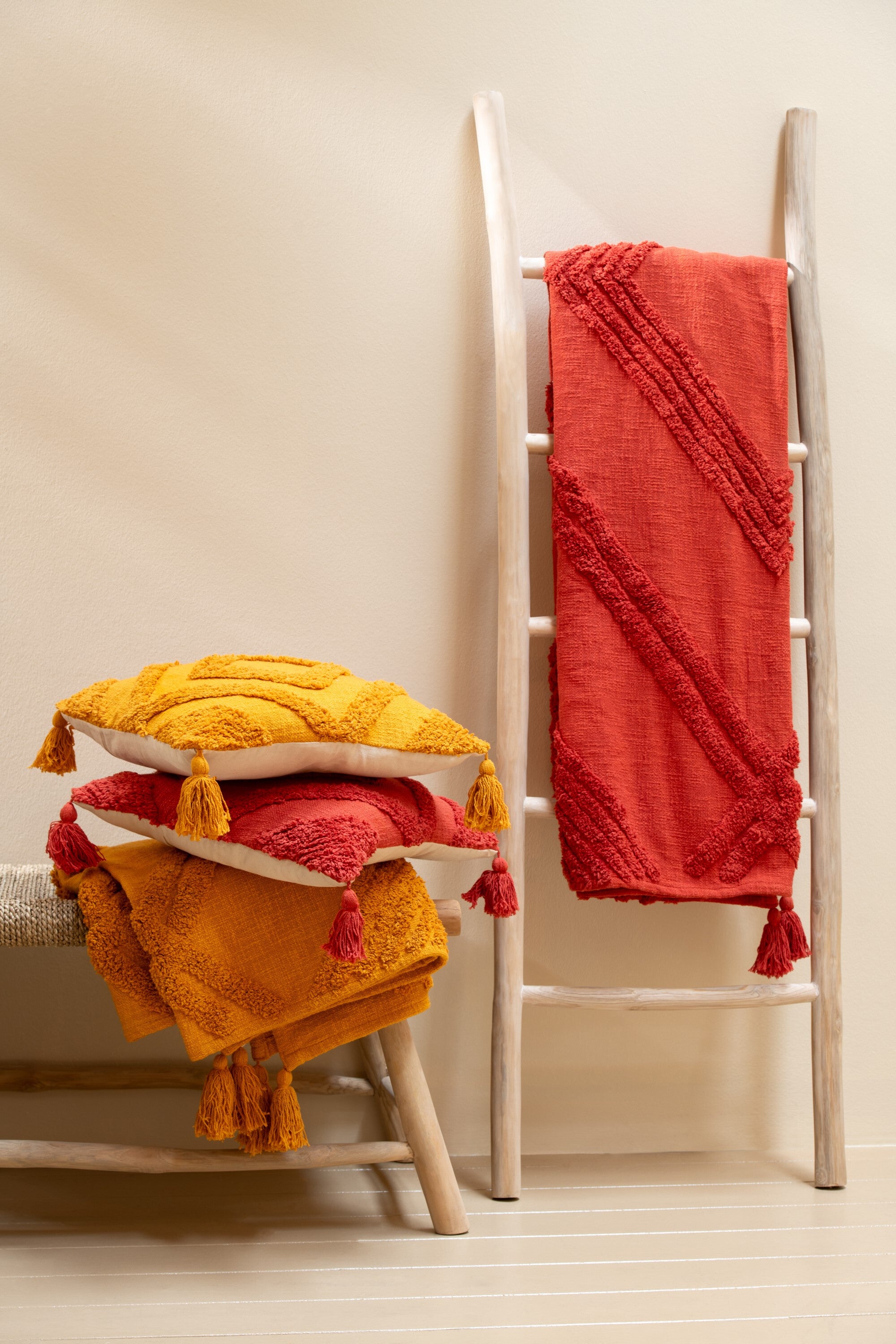 J-Line plaid Getuft + Kwasten - katoen - rood - 130 x 180 cm