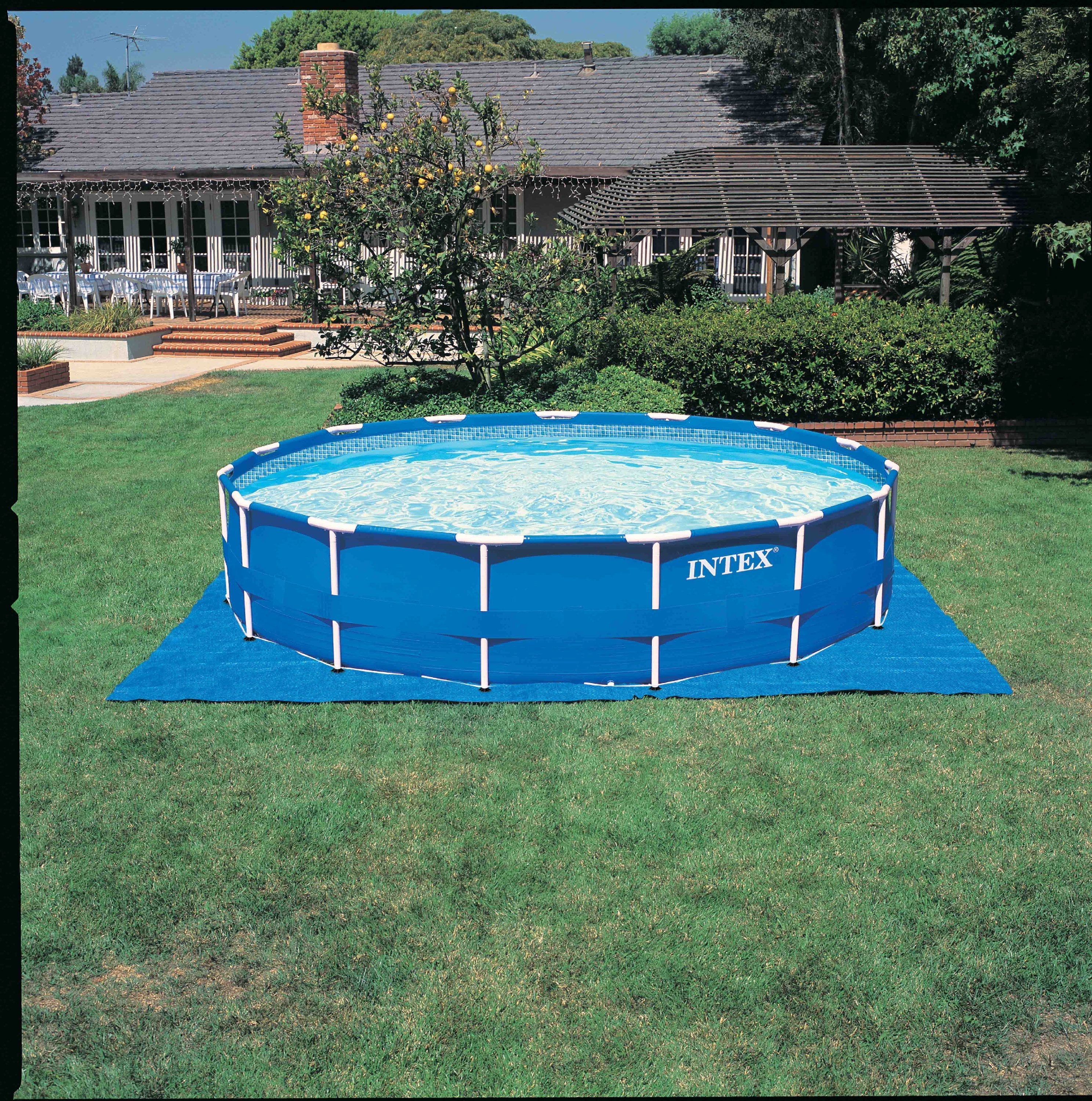 Intex 15' x 48" Metal Frame Above Ground Pool with Filter Pump - Image 4