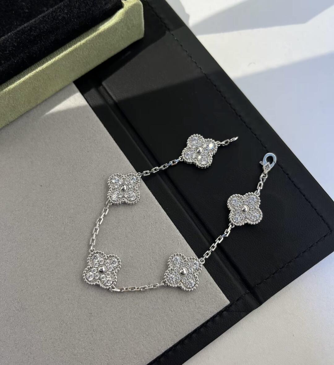 VCA White Gold Diamond Vintage Alhambra Bracelet 5 Motifs - Original Replica Club