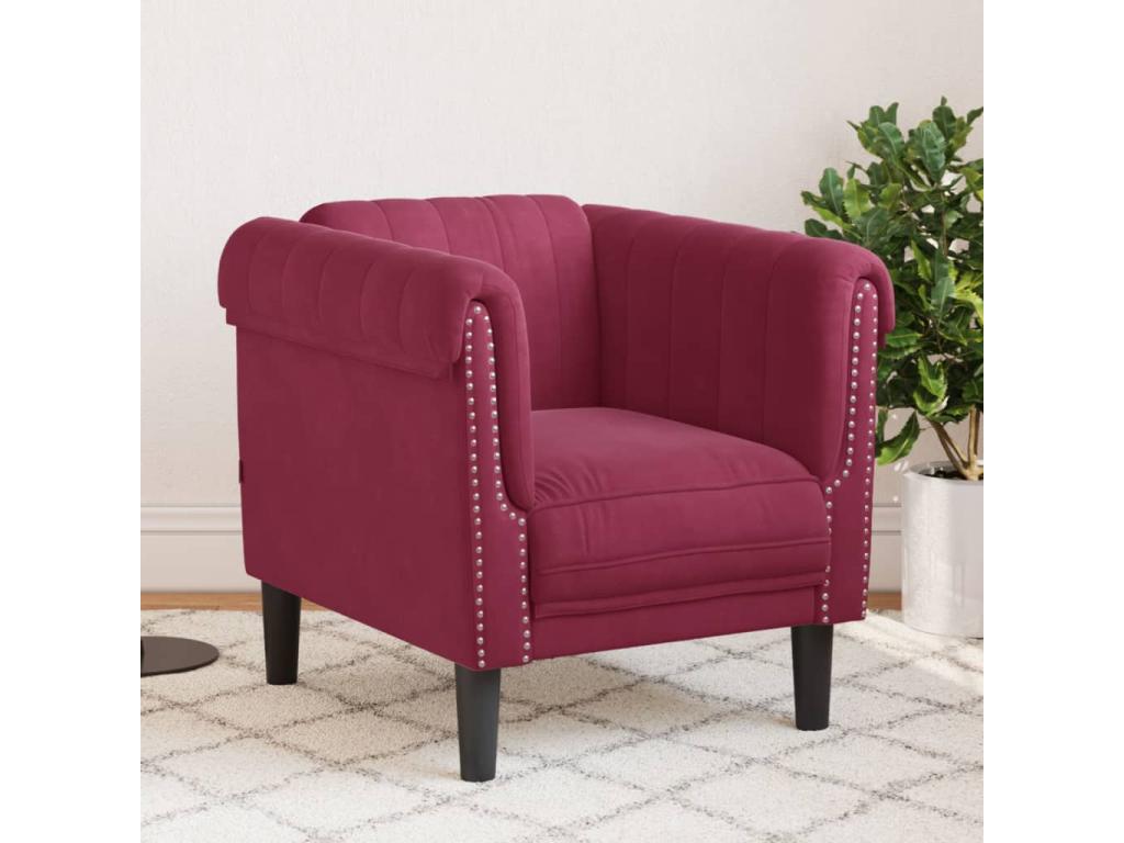 Sillón de terciopelo rojo tinto