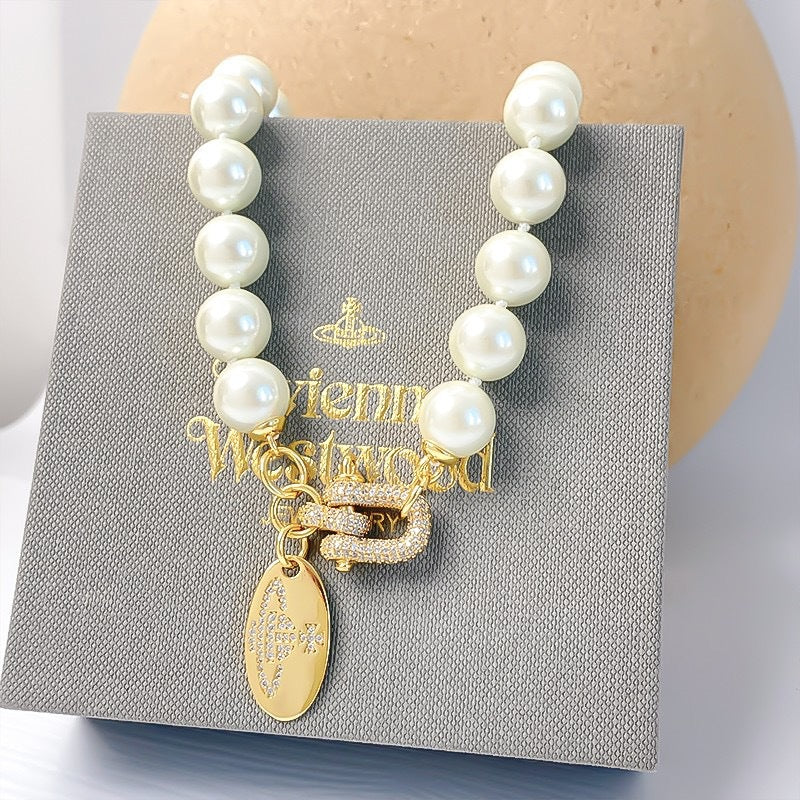 Vivienne Westwood Horseshoe Clasp Saturn Pearl Necklace - Original Replica Club