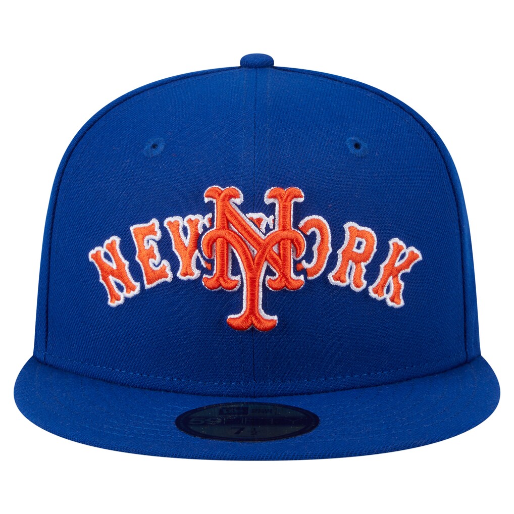 Front view of the New York Mets 59FIFTY fitted hat featuring intertwined orange and white raised embroidery