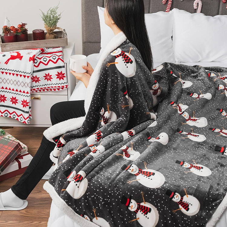 Christmas Sherpa Throw Blanket Reversible Plush Warm Cozy Soft Durable Blanket Suitable for Holiday Home Use