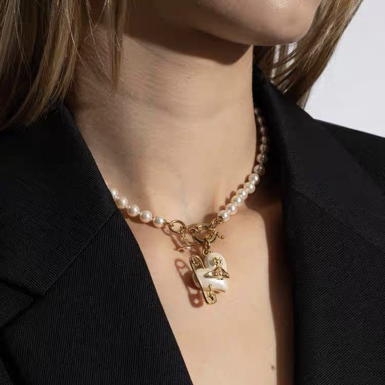 Vivienne Westwood Heart Paperclip Saturn Pearl Necklace - Original Replica Club