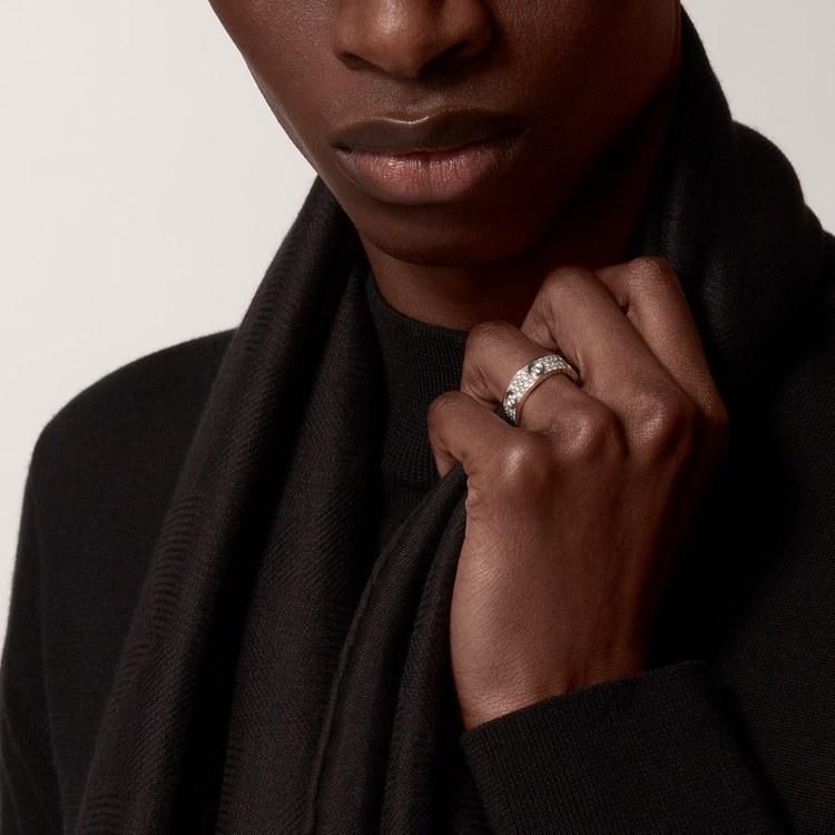 Replicate LOVE ring, classic model, paved, 6 diamonds(1:1 replica) - Original Replica Club