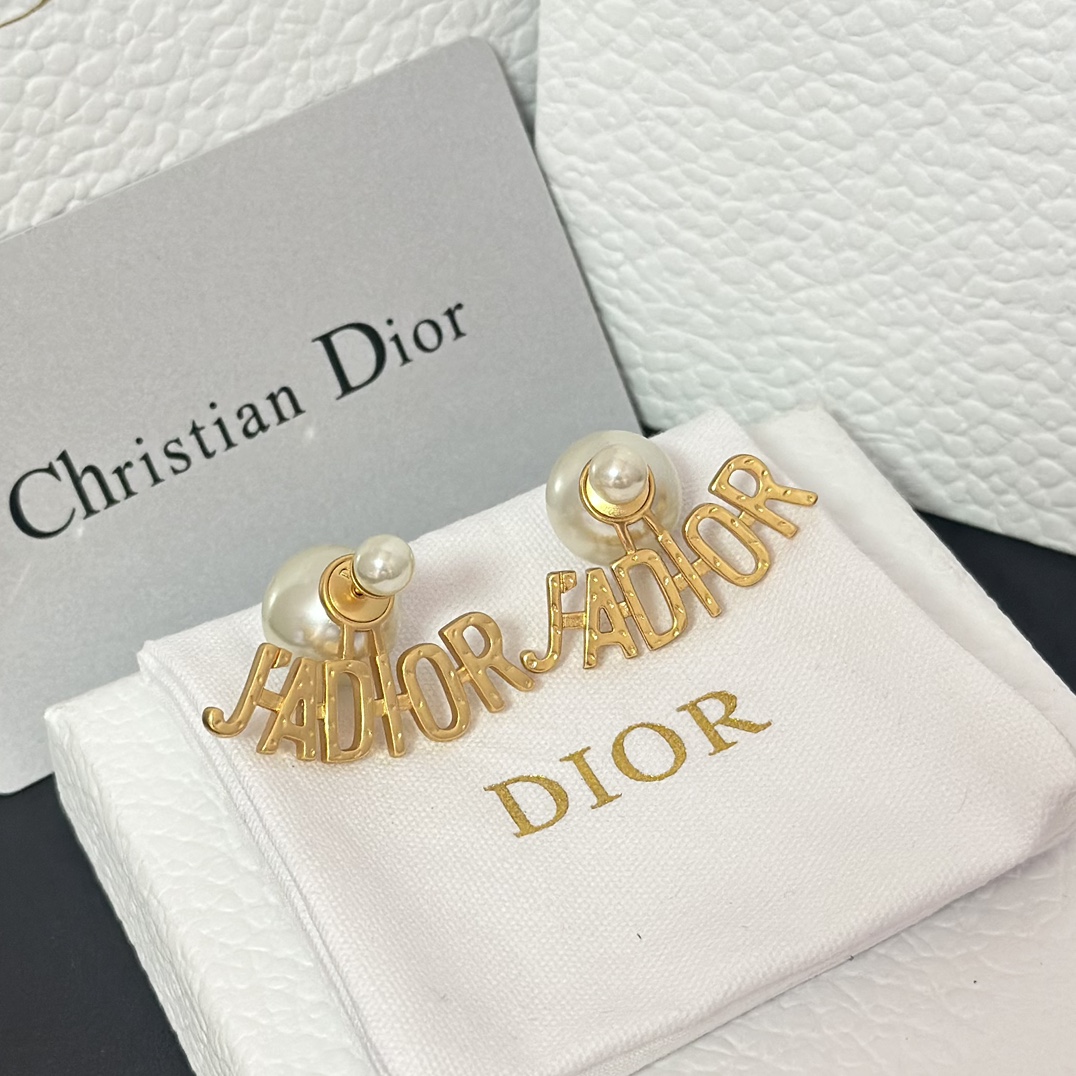 Jadior Pearl Earrings - Original Replica Club