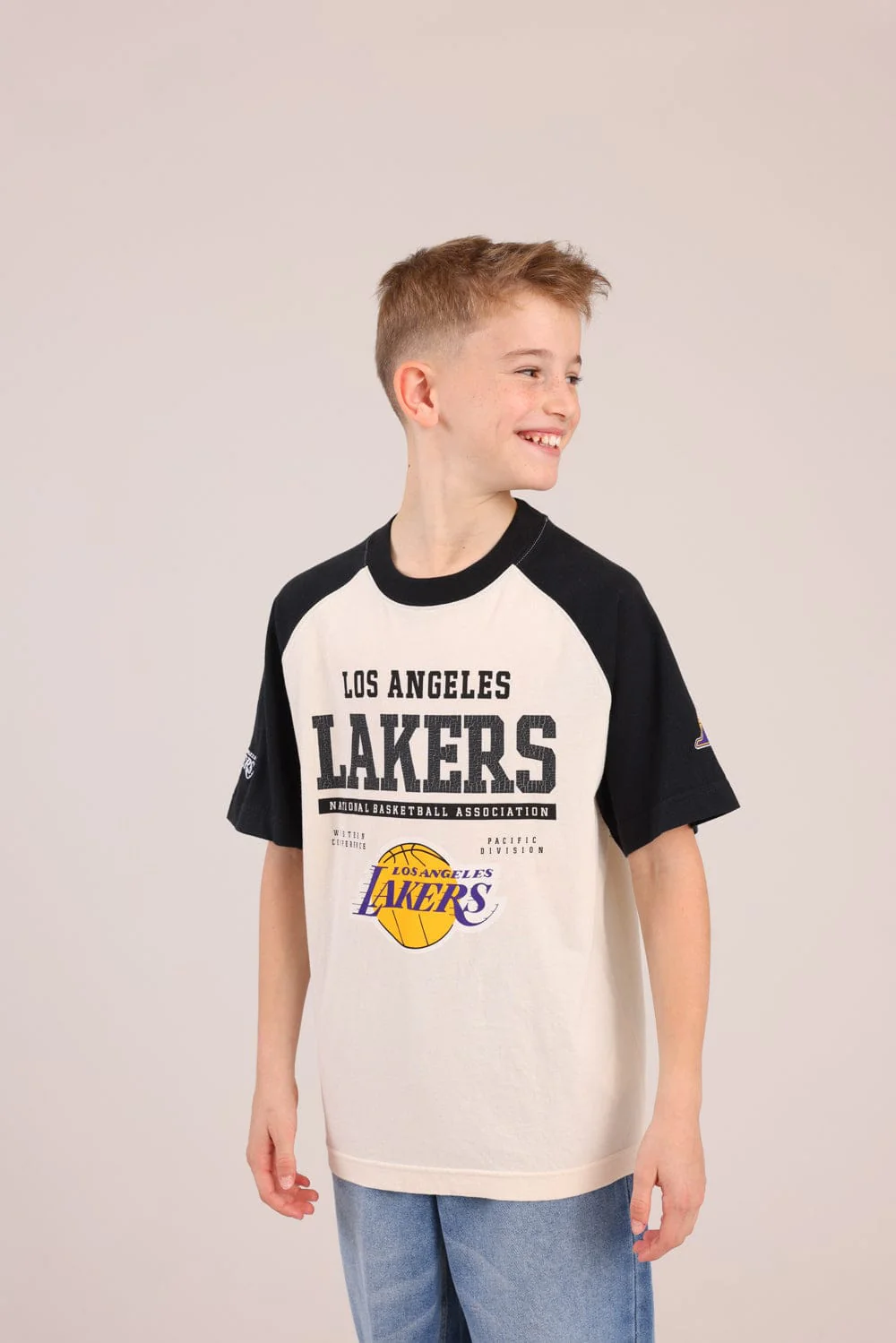 חולצה ממותגת NBA