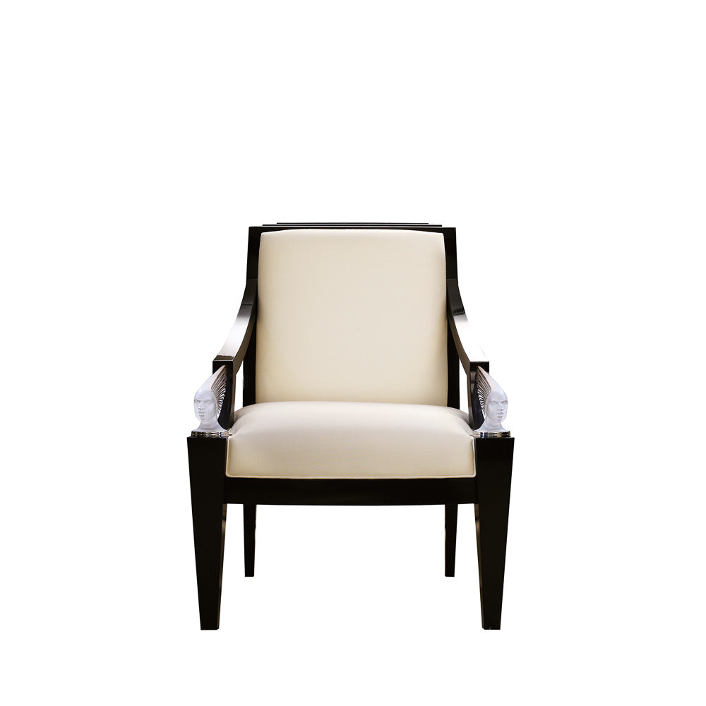 FAUTEUIL VICTOIRE - CRISTAL INCOLORE, LAQUÉ NOIR ET SOIE IVOIRE