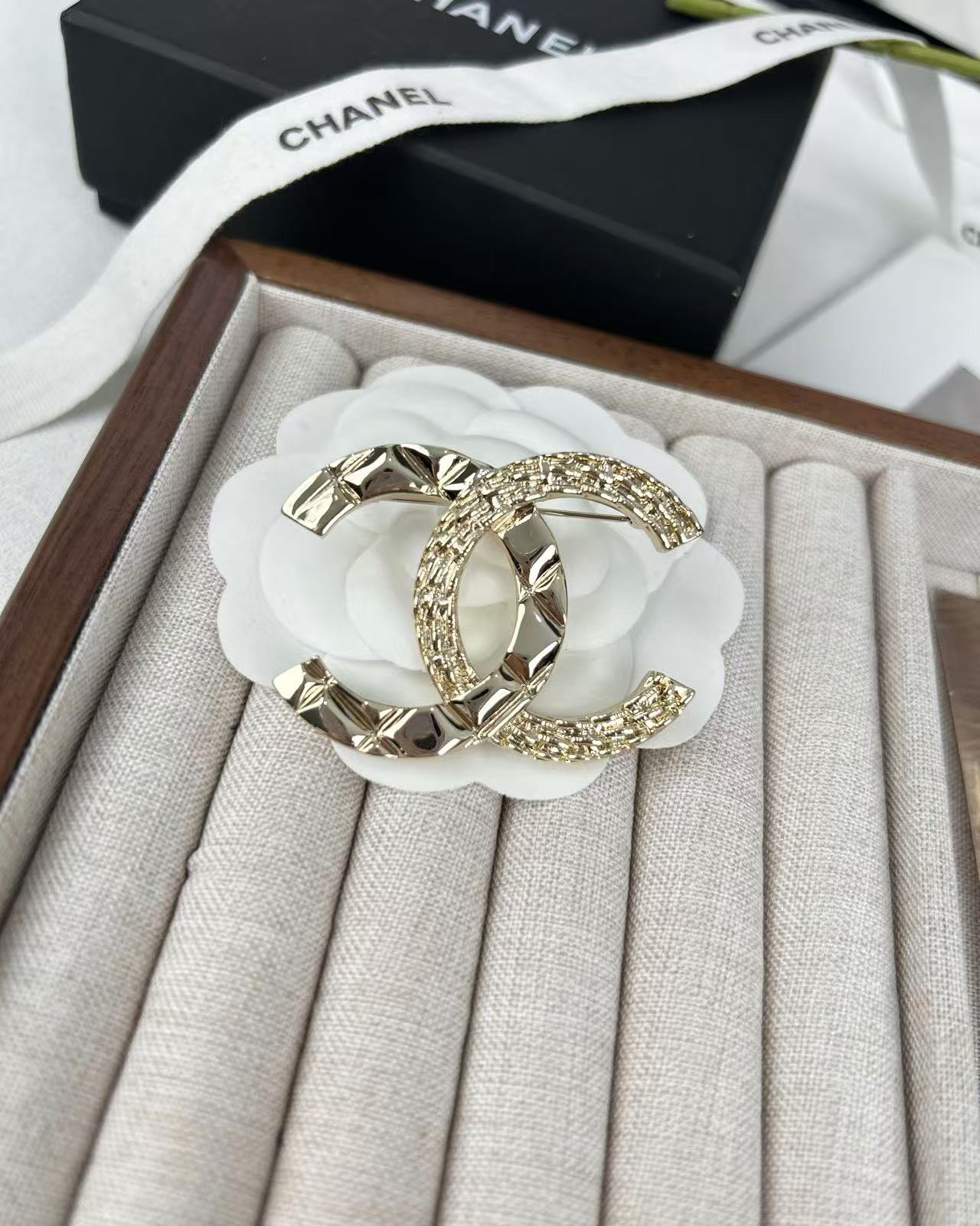 Chanel Light Gold Classic CC Brooch - Original Replica Club