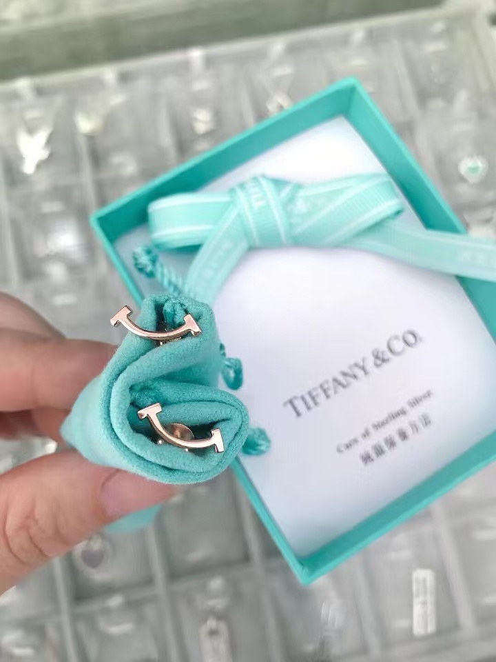 Tiffany T Smile Earrings - Original Replica Club