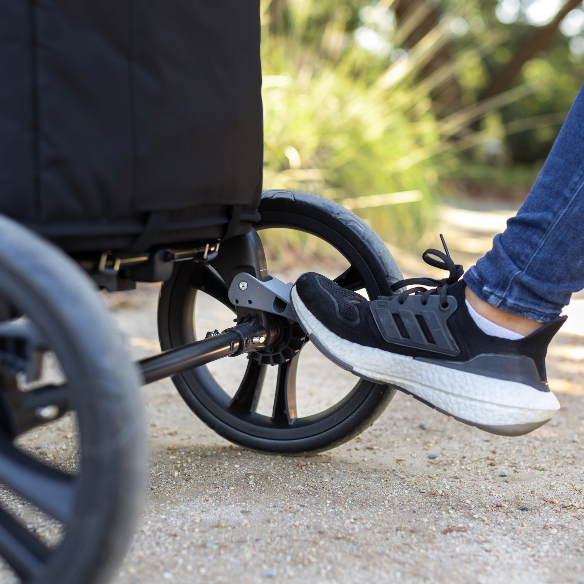 Baby Trend Navigator PLUS 2-in-1 Stroller Wagon - Image 9