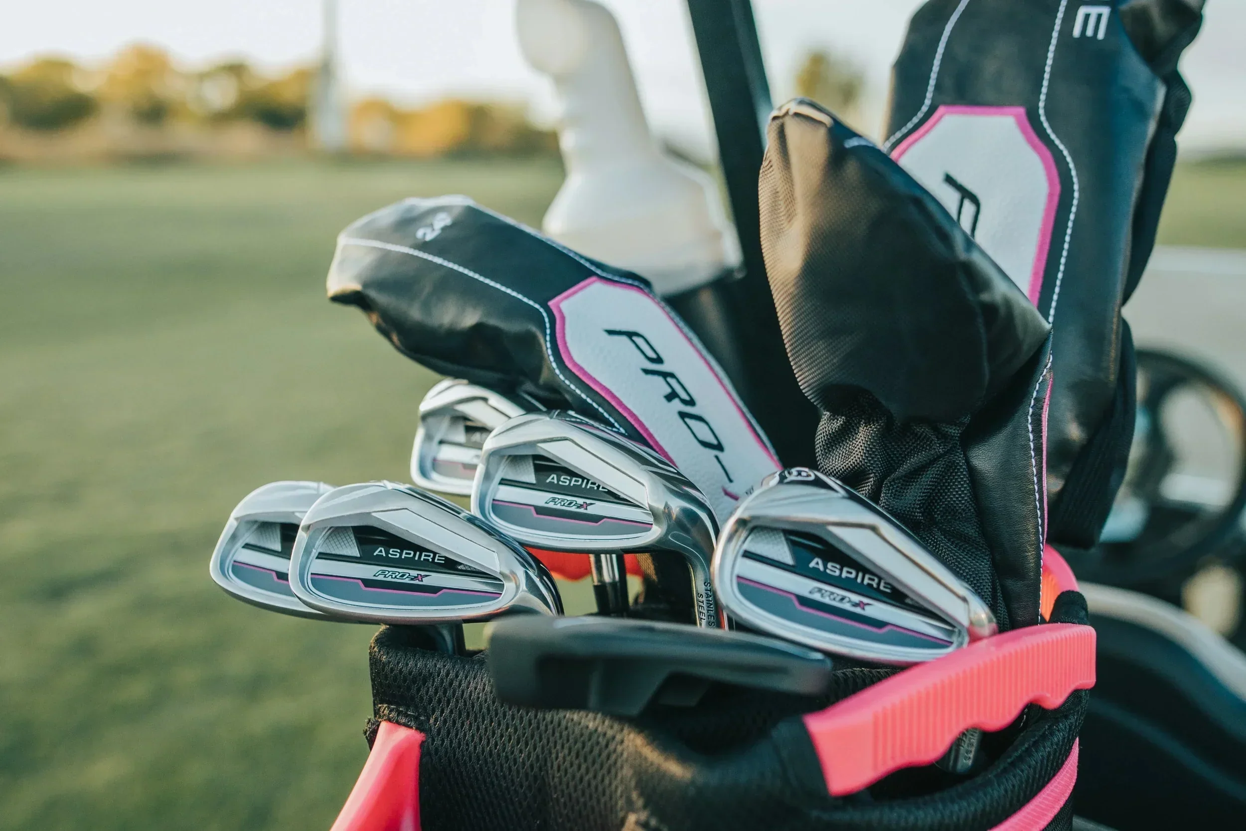 Aspire PRO-X Women's Complete Right-Hand Golf Club Package Set - Regular And Petite Sizes - Image 4 Aspire PRO-X Women's Complete Right-Hand Golf Club Package Set - Regular And Petite Sizes - Image 4