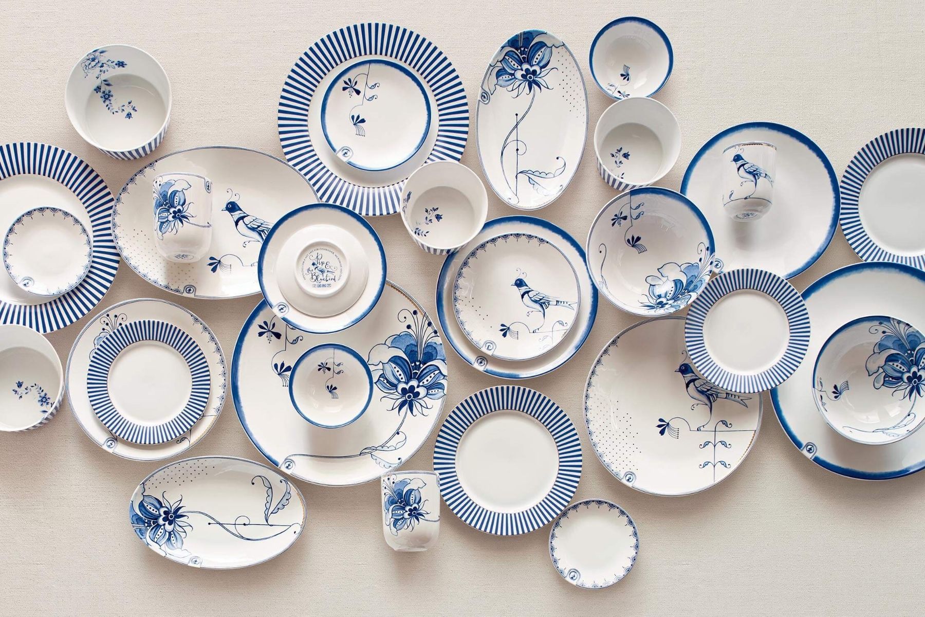 Plate Oval Pip & The Blue Bird White 16cm