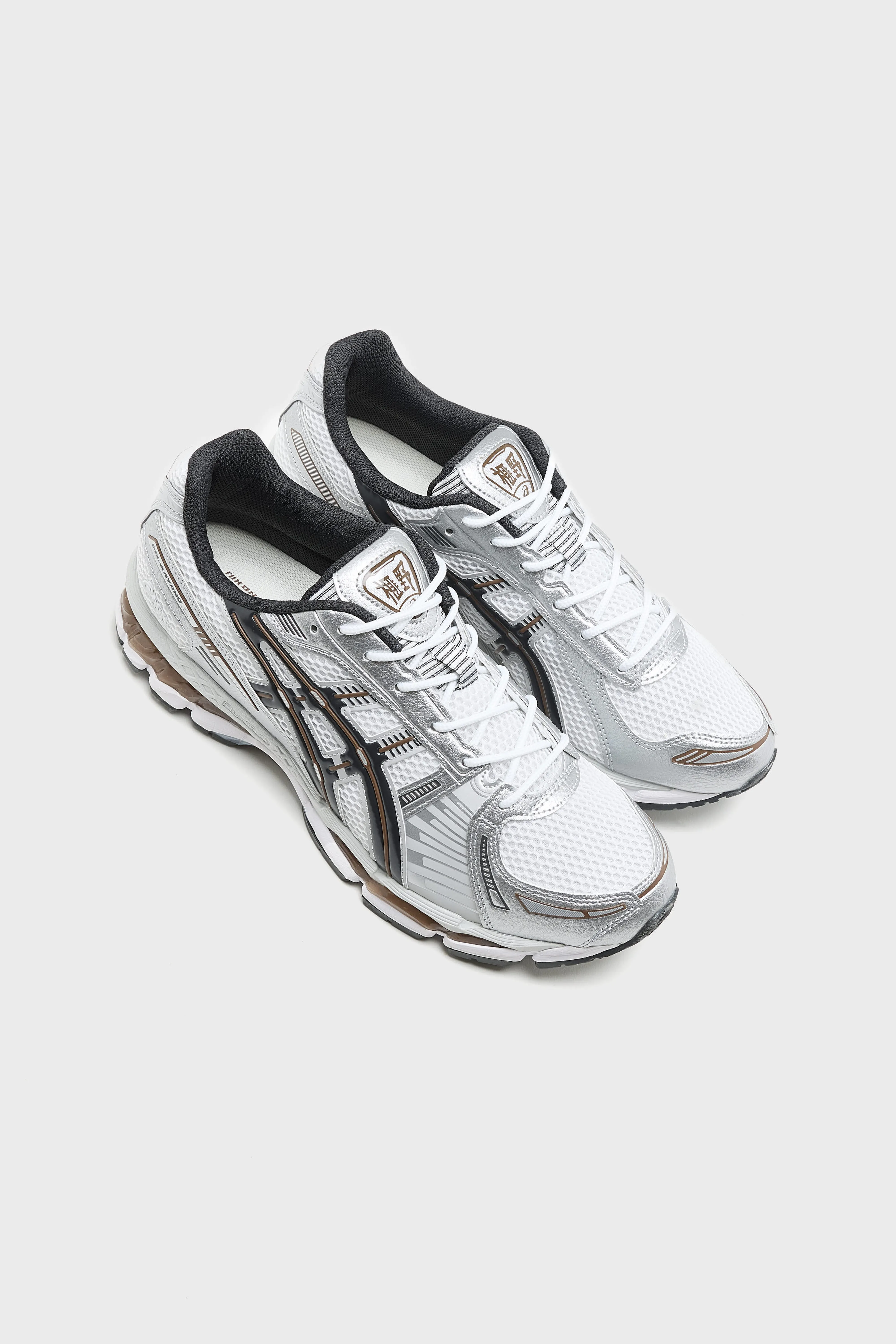 Bellerose Gel-Kayano 12.1 for Men  (261 / M / GREY)