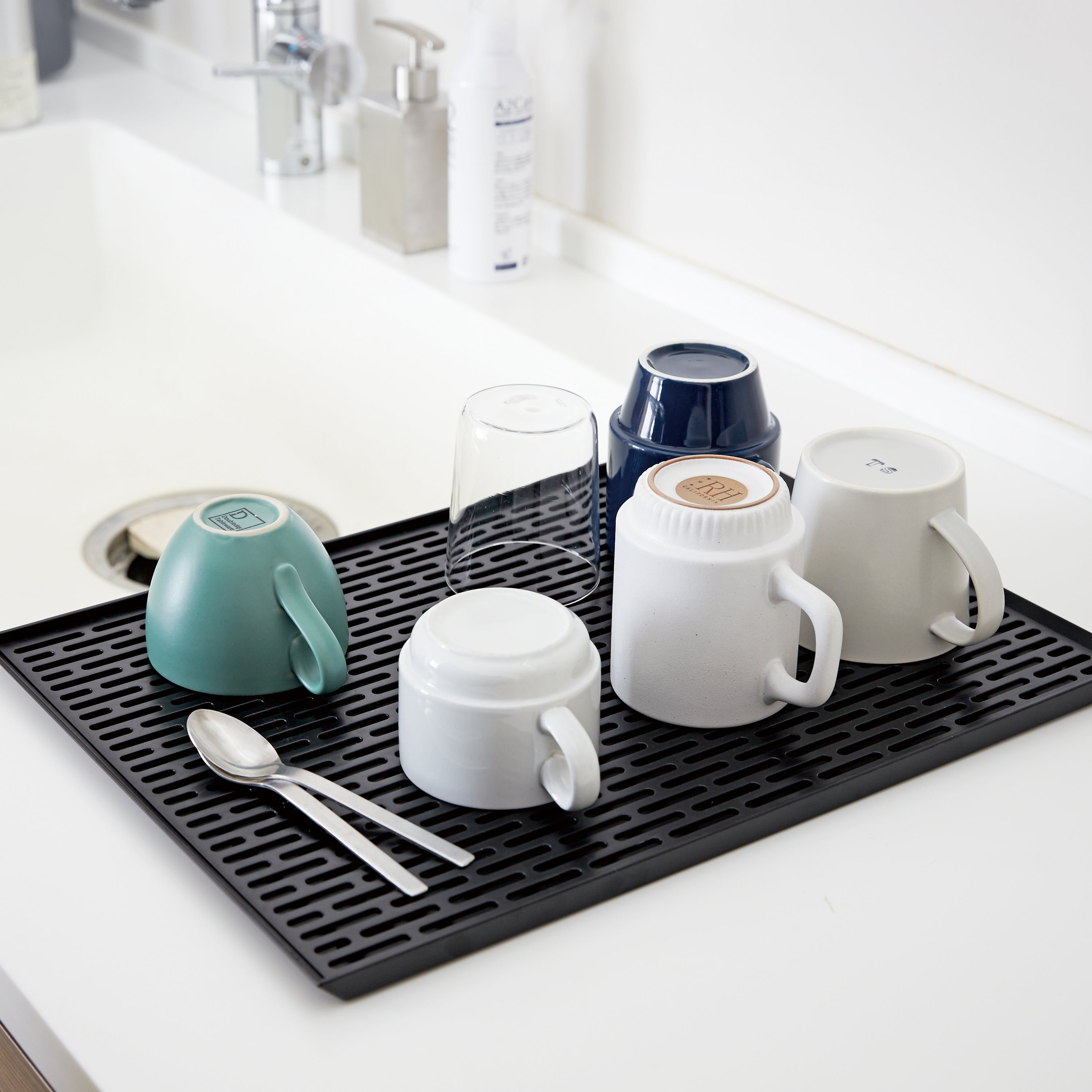 Yamazaki Tower Afdruipmat 42,5 x 31 cm