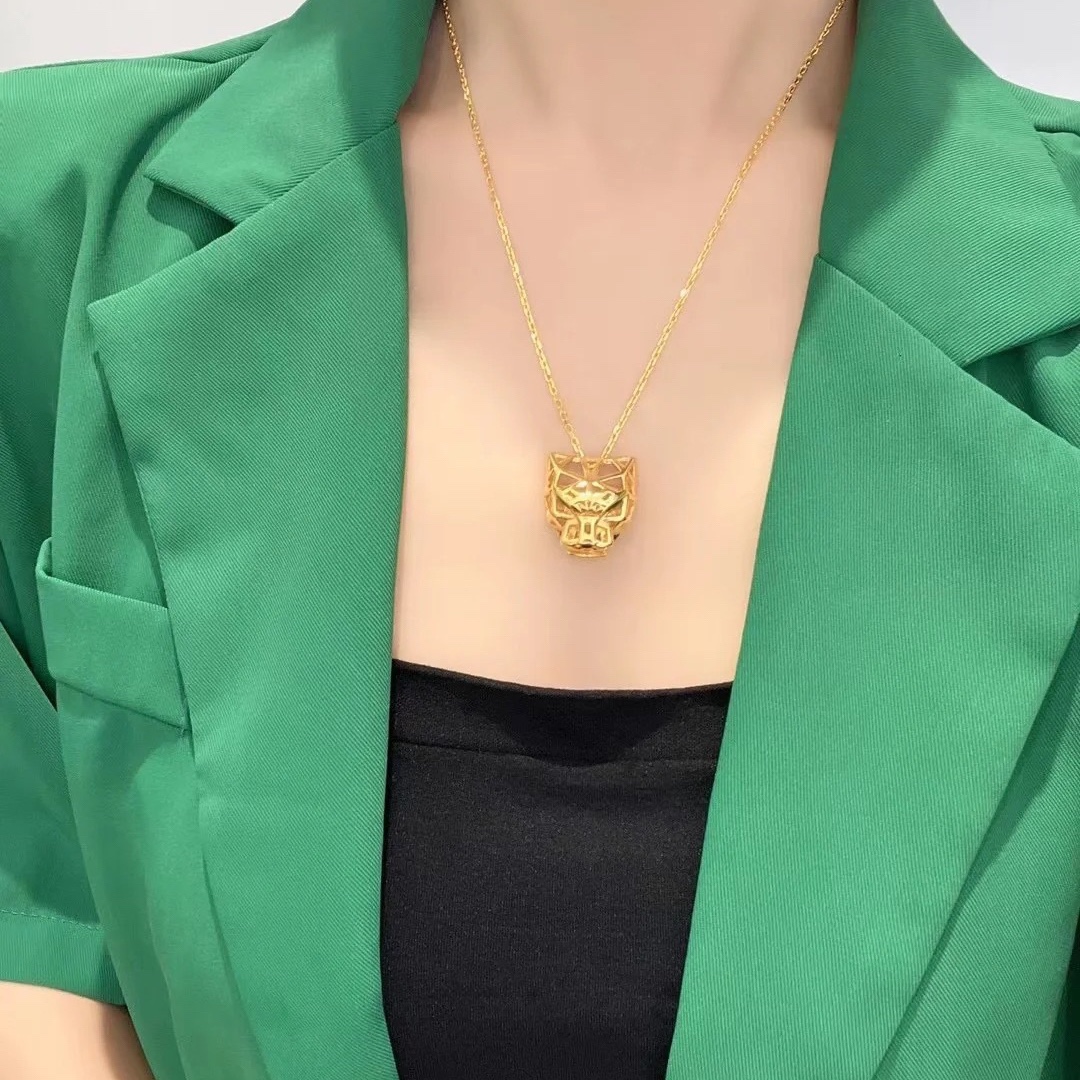 Cartier Leopard Panthère de Pendant Necklace - Original Replica Club