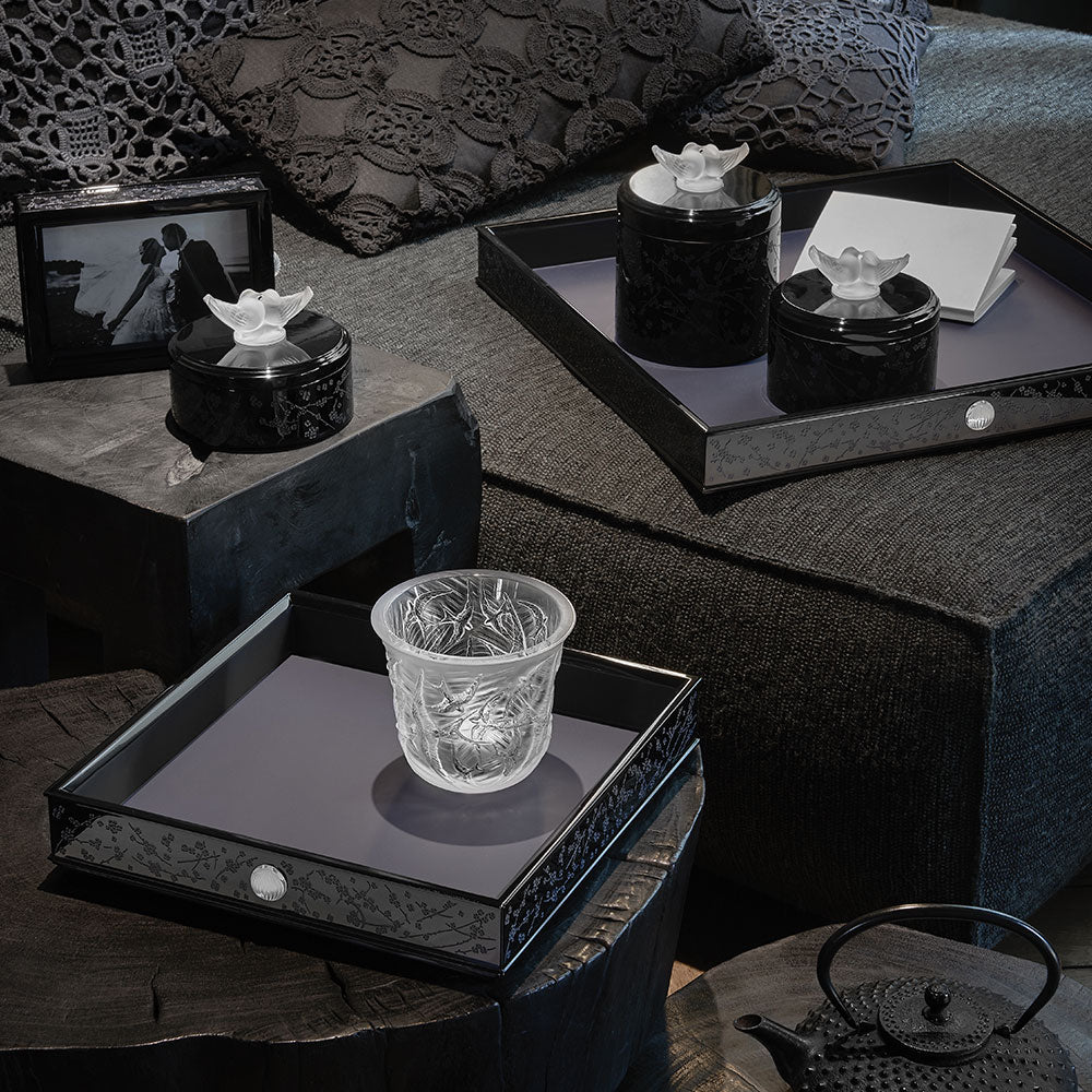 BOÎTE FLEURS DE CERISIER PETIT MODÈLE - CRISTAL INCOLORE, BOIS LAQUÉ NOIR ET BLEU NUIT
