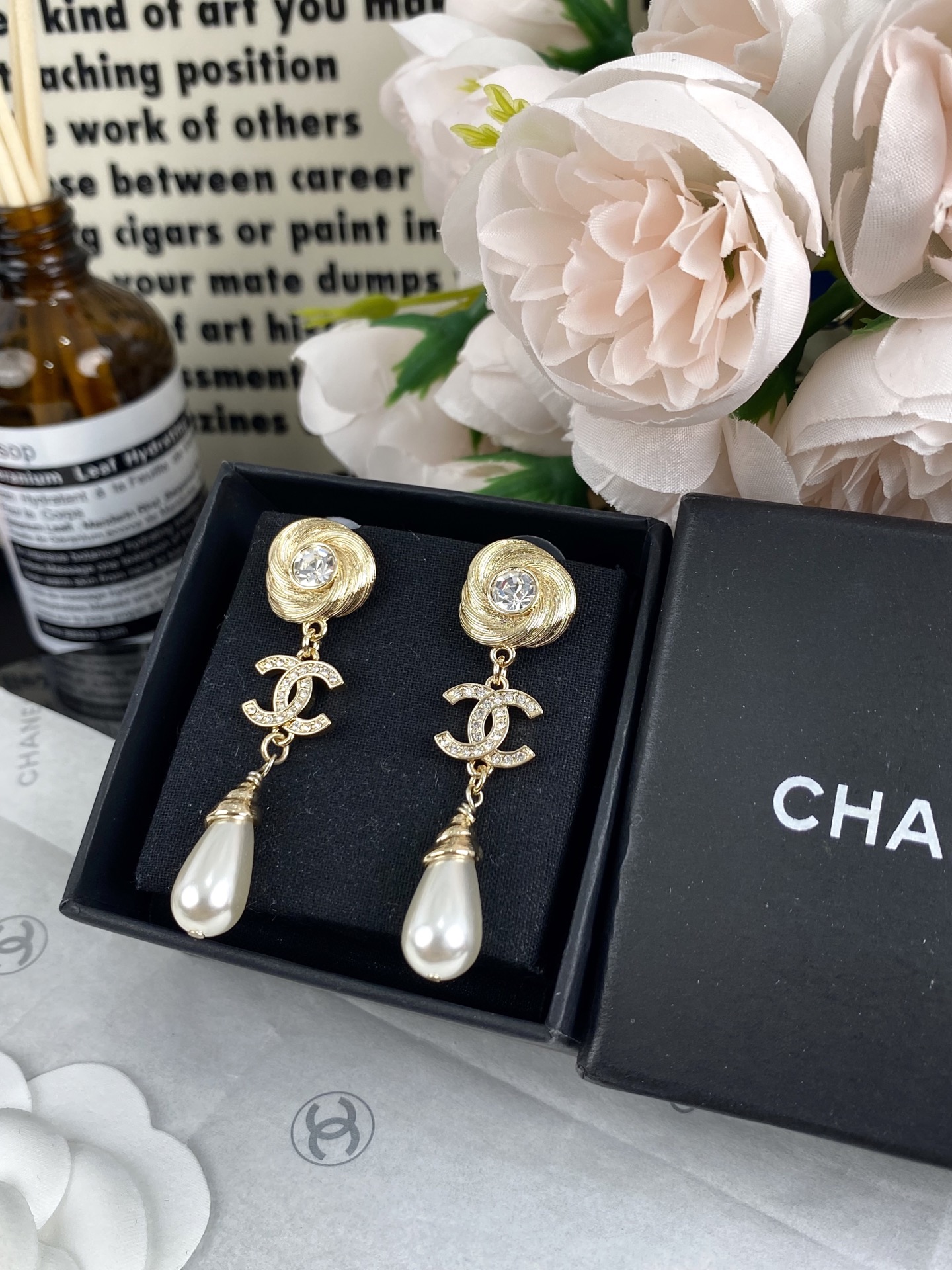 Chanel Vintage Teardrop Pearl Dangle Earrings - Original Replica Club