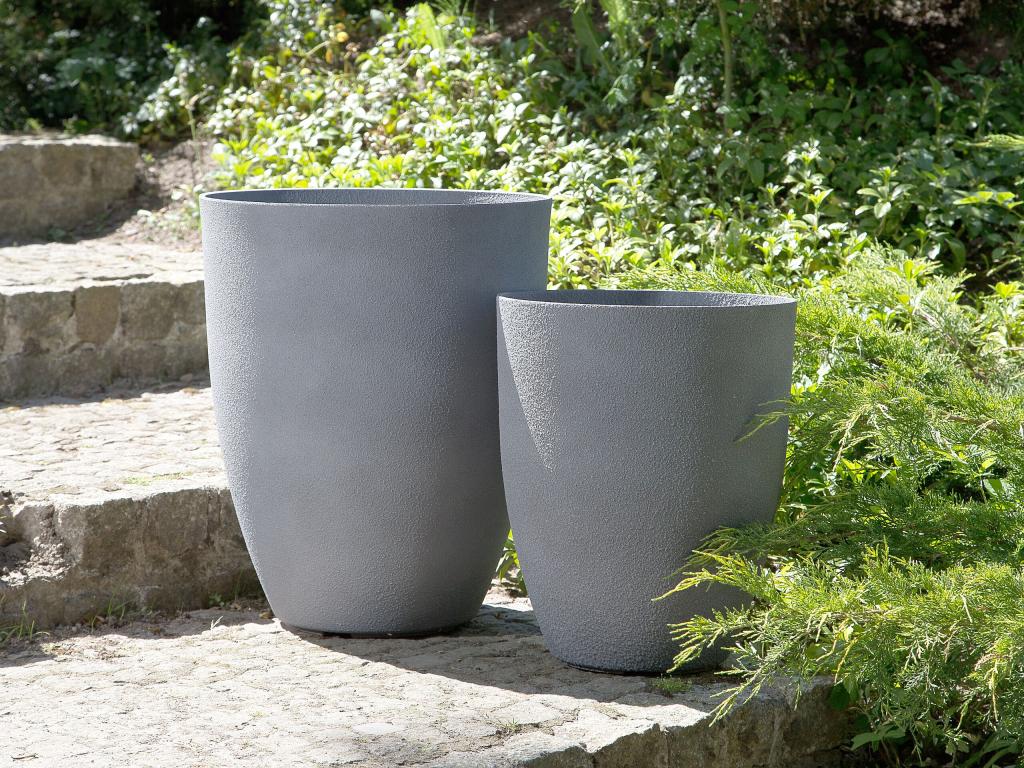 Conjunto de 2 macetas de mezcla de piedra gris ⌀ 35 cm CROTON