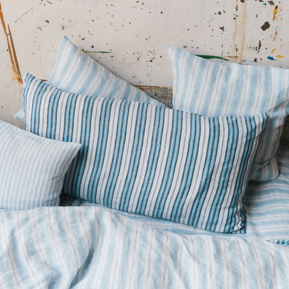 Coussin rectangle en lin lavé - Rayures Palette Bleu Primaire