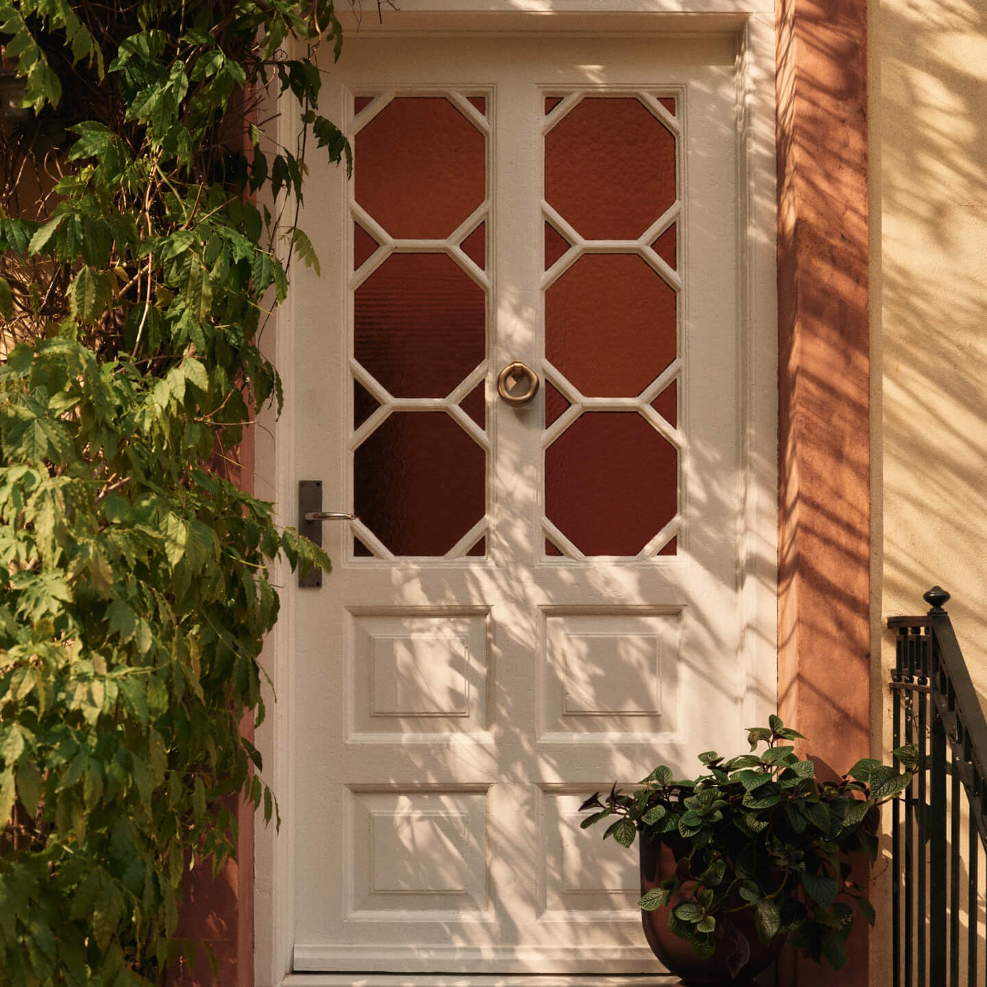 Ferm Living Hourglass Bloempot - Small - Rust