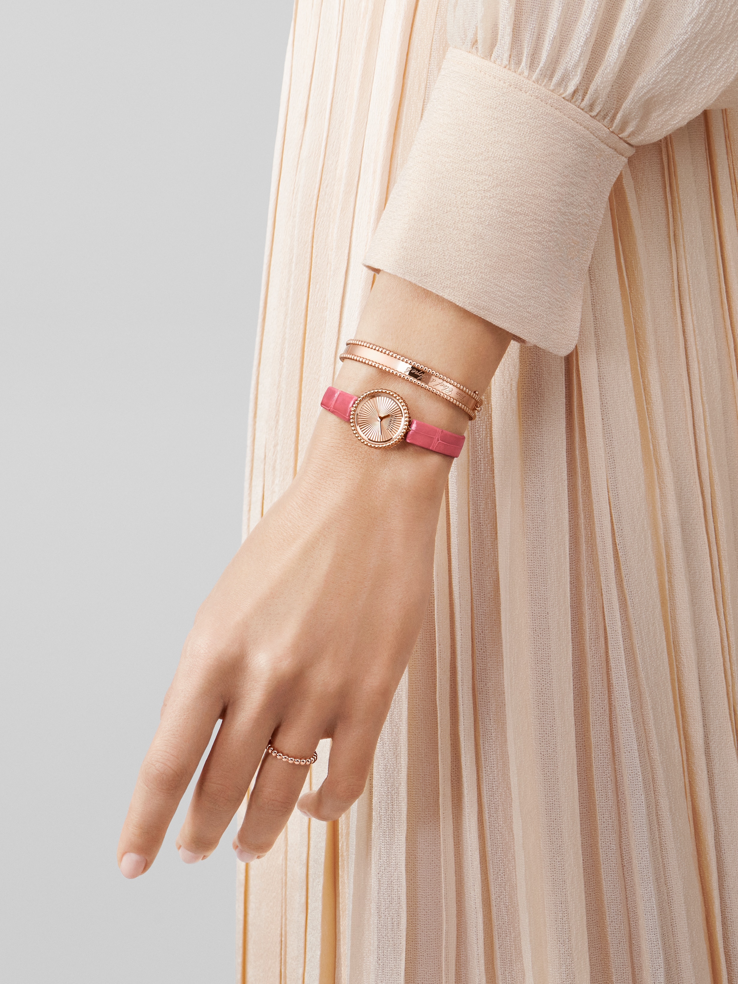 Replicate Perlée pearls of gold ring, medium model(1:1 replica) - Original Replica Club