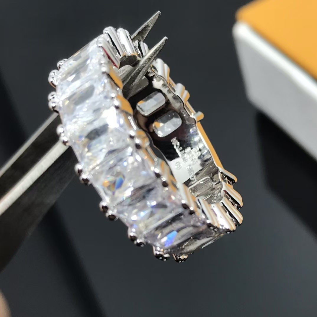 Louis Vuitton Cube Diamond Ring - Original Replica Club