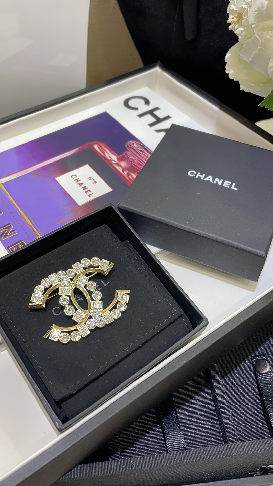 Chanel Sparkling Diamond CC Brooch - Original Replica Club
