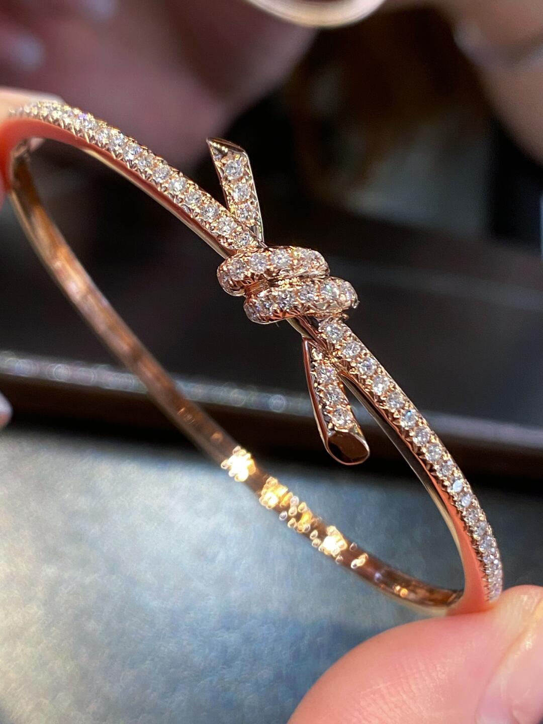 Tiffany Paved Diamond Knot Bangle Bracelet - Original Replica Club