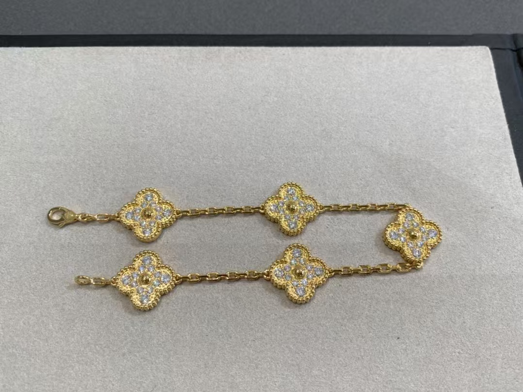 VCA Vintage Alhambra Bracelet in Gold-tone with Paved,5 Motifs - Original Replica Club