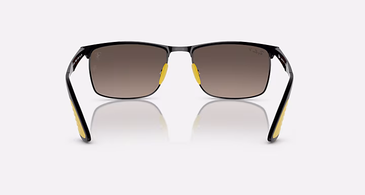 Ray-Ban RB3726M SCUDERIA FERRARI COLLECTION