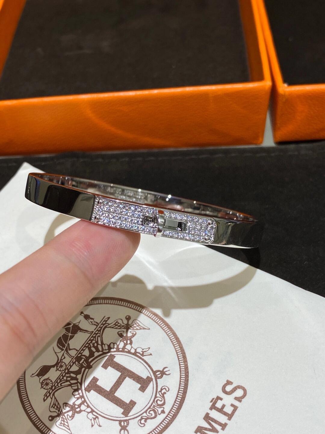 Hermes Kelly Pave Bracelet Bangle - Original Replica Club