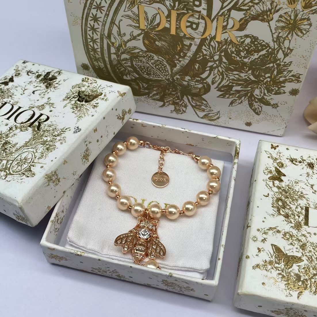 Dior Bee Pendant Rose Gold Pearl Necklace Bracelet - Original Replica Club
